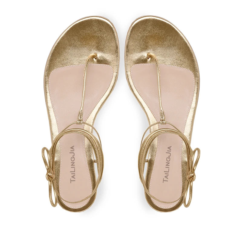 China Lady Shoes Factory Gold PU Leather Strappy Thong Flip Flops Flat Sandals for Women