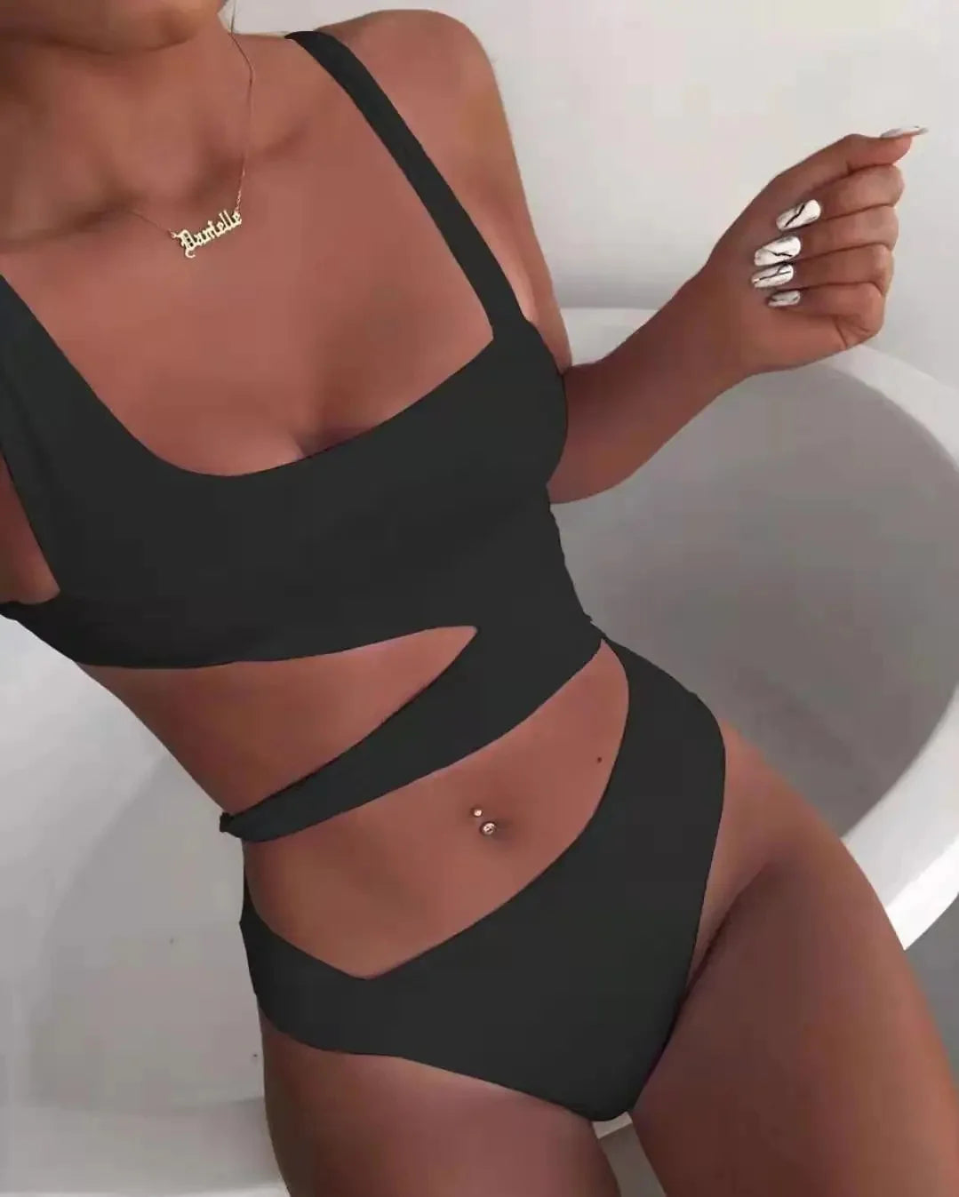 Sexy One-Piece Bikini Swimwear Hollow out Waist Design Pure Color Beachwear Summer Hot Sale Of The Season Trendy Intimate Clothi